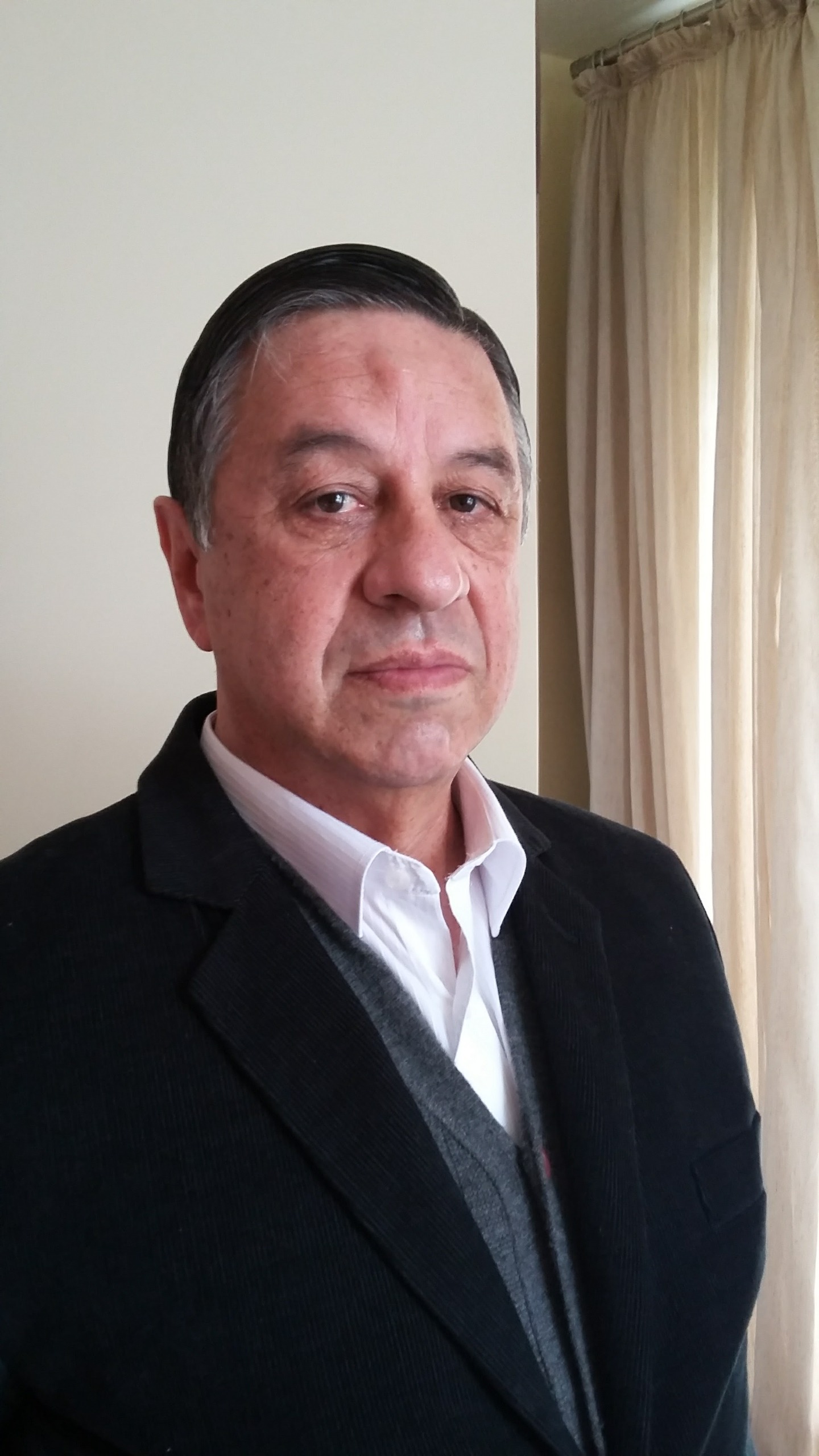 Prof. Ronaldo Pacheco Guimarães, cofundador e coordenador da área de exatas